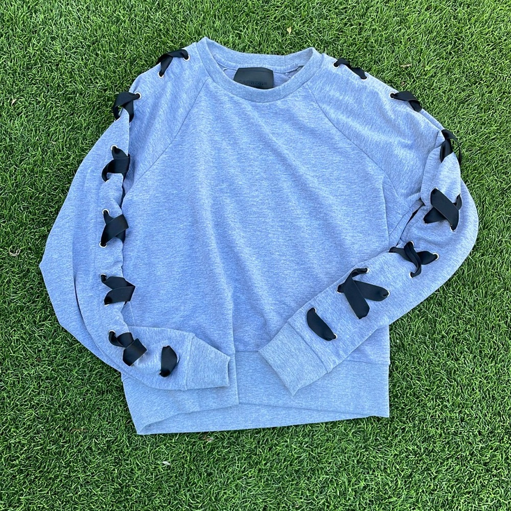 Carbon 38 sweatshirt